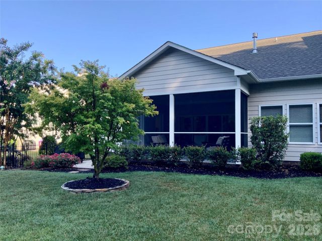 5064 Stonehill Lane, Matthews, NC 28104