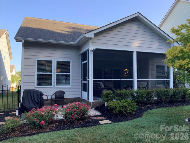 5064 Stonehill Lane, Matthews, NC 28104