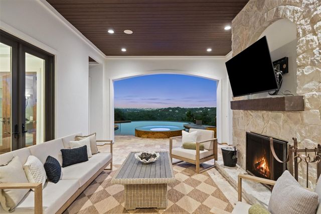 1414 The High RD, Austin, TX 78746