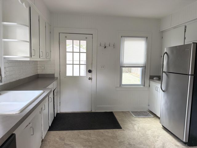 1745 Willis Avenue NW, Grand Rapids, MI 49504