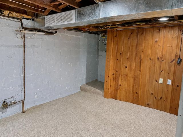 1745 Willis Avenue NW, Grand Rapids, MI 49504