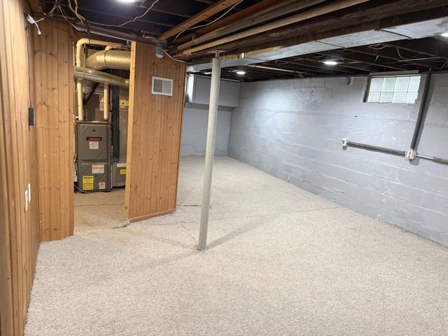 1745 Willis Avenue NW, Grand Rapids, MI 49504