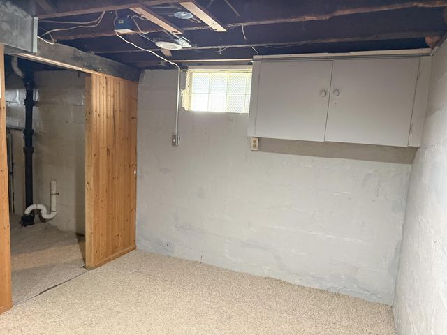 1745 Willis Avenue NW, Grand Rapids, MI 49504