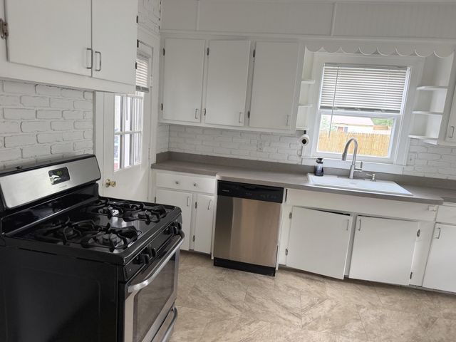 1745 Willis Avenue NW, Grand Rapids, MI 49504