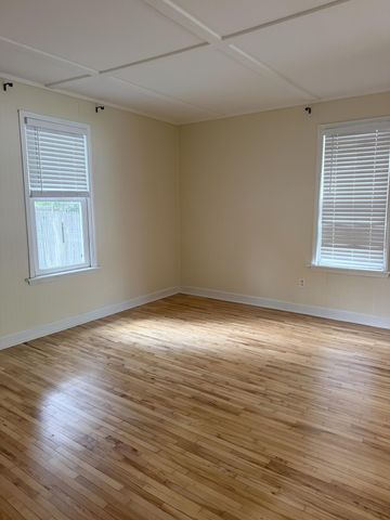 1745 Willis Avenue NW, Grand Rapids, MI 49504