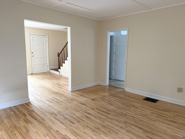 1745 Willis Avenue NW, Grand Rapids, MI 49504