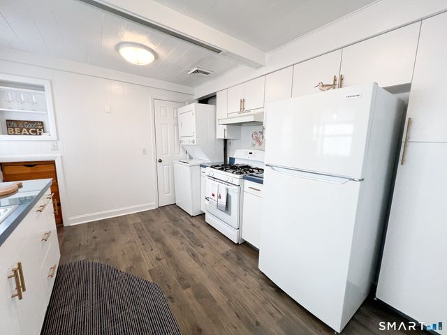 54 Milesfield Avenue, Milford, CT 06460