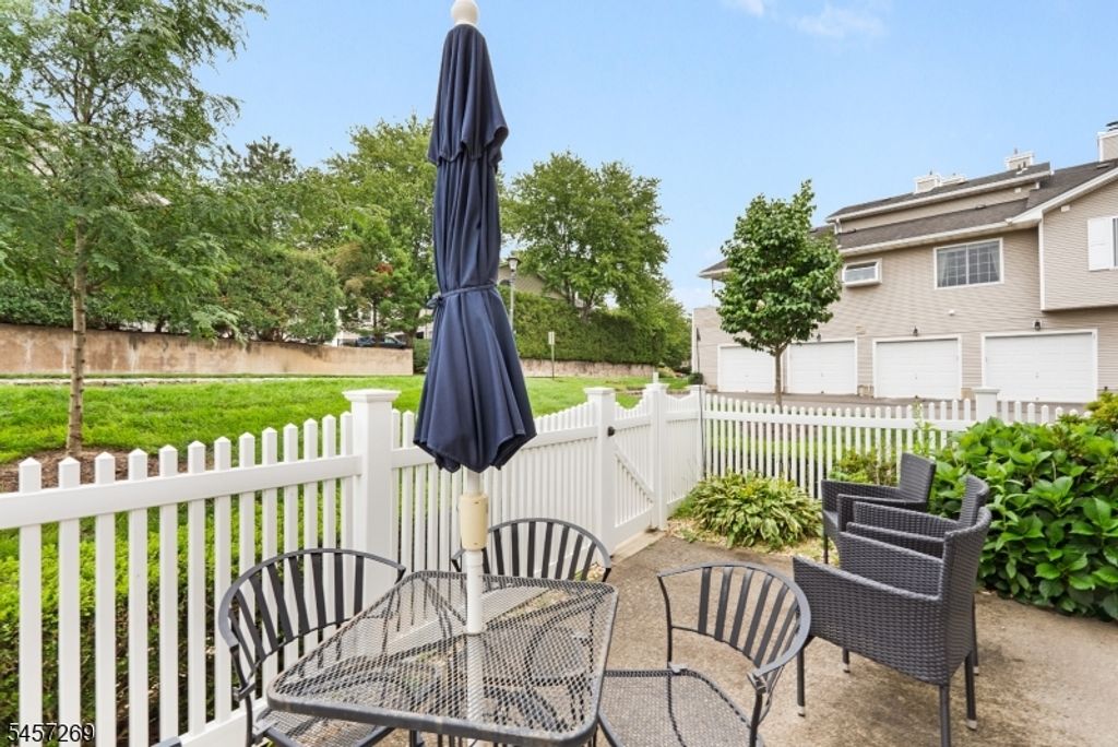 11 Ashley Court, Bedminster Twp., NJ 07921 — photo 4