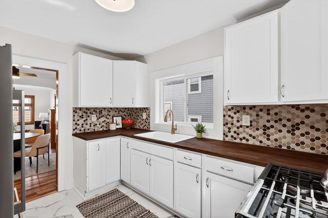 2307 Beverly Avenue, Wyoming, MI 49519