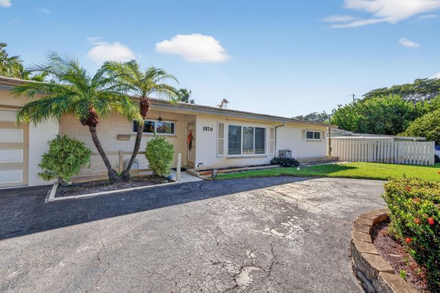 1570 NE 30TH Place, Oakland Park, FL 33334