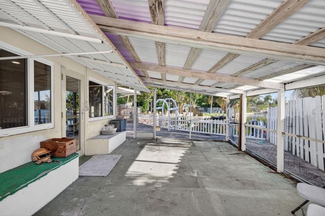 1570 NE 30TH Place, Oakland Park, FL 33334