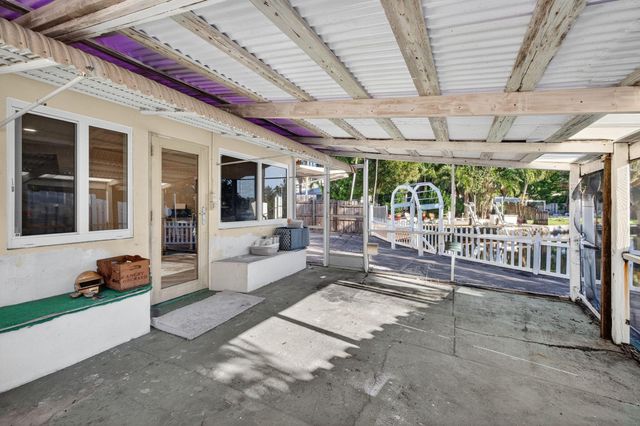 1570 NE 30TH Place, Oakland Park, FL 33334