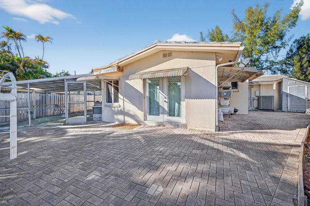 1570 NE 30TH Place, Oakland Park, FL 33334