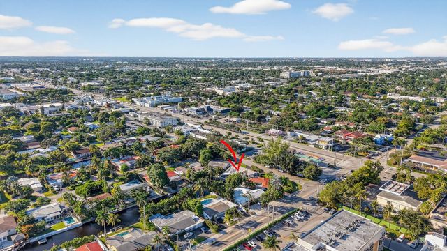 1570 NE 30TH Place, Oakland Park, FL 33334