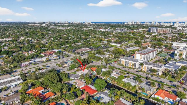 1570 NE 30TH Place, Oakland Park, FL 33334
