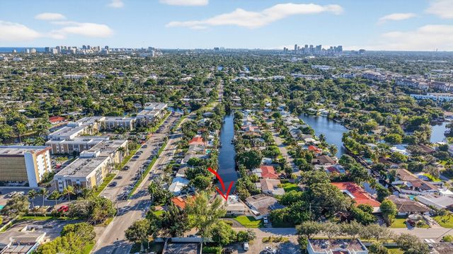 1570 NE 30TH Place, Oakland Park, FL 33334