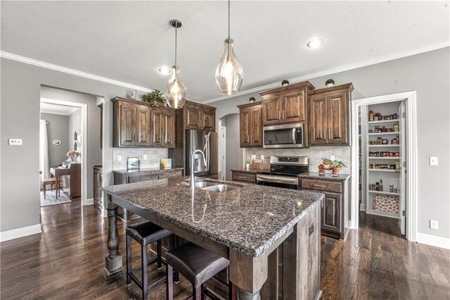 16580 S Sunset Street, Olathe, KS 66062