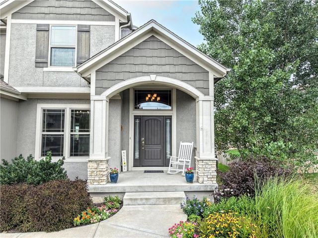 16580 S Sunset Street, Olathe, KS 66062