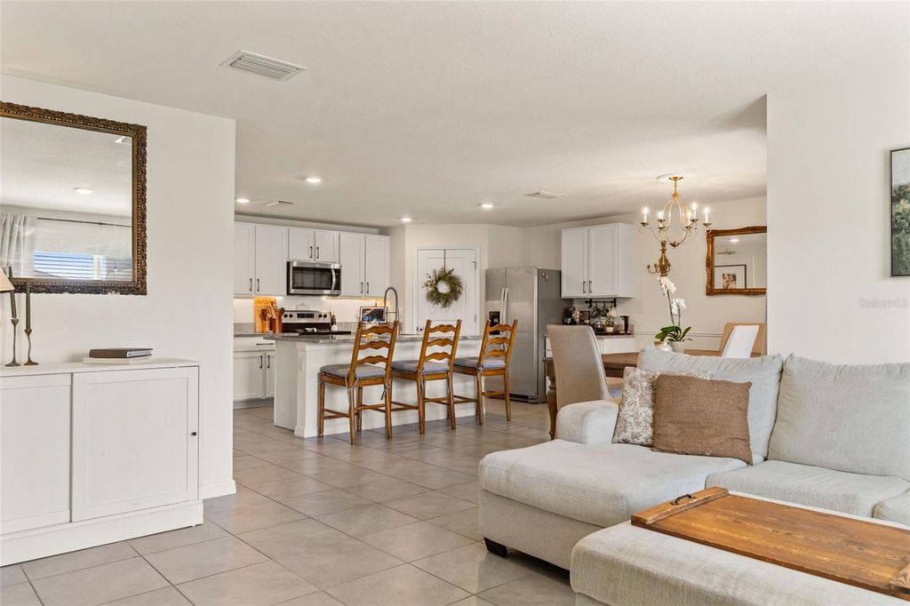 Image 9 of property listing at 4663 SIGCOM PLACE, Wildwood, FL 34785