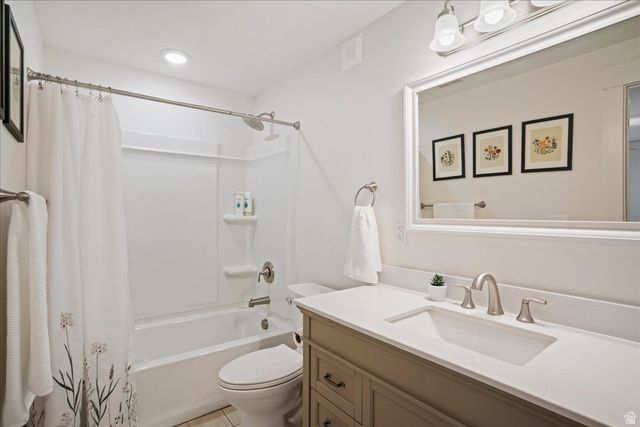 7242 N CLEAR SKY LN, Eagle Mountain, UT 84005