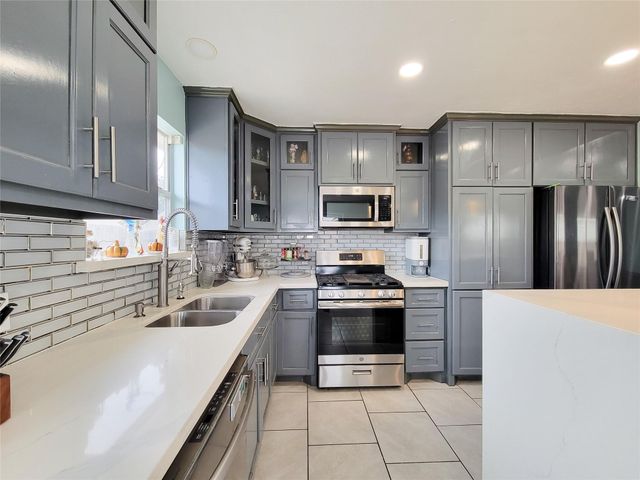 2630 Umiak Drive, Houston, TX 77045