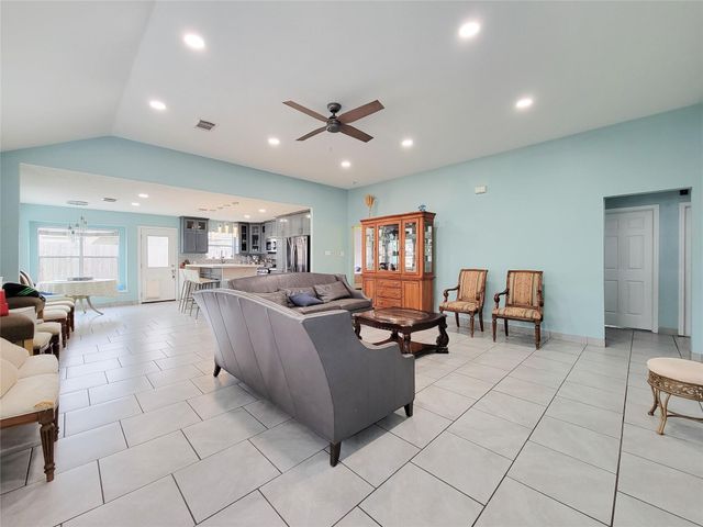 2630 Umiak Drive, Houston, TX 77045