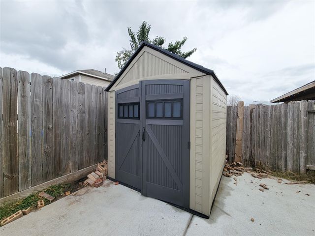 2630 Umiak Drive, Houston, TX 77045