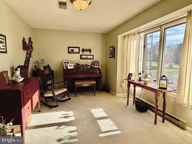 752 PANORAMA DR, Martinsburg, WV 25403