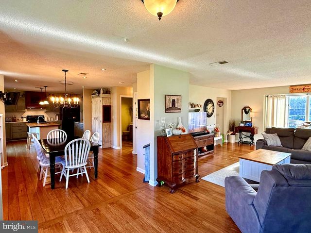 752 PANORAMA DR, Martinsburg, WV 25403