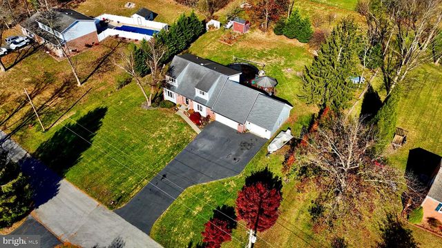 752 PANORAMA DR, Martinsburg, WV 25403