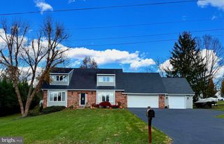 752 PANORAMA DR, Martinsburg, WV 25403