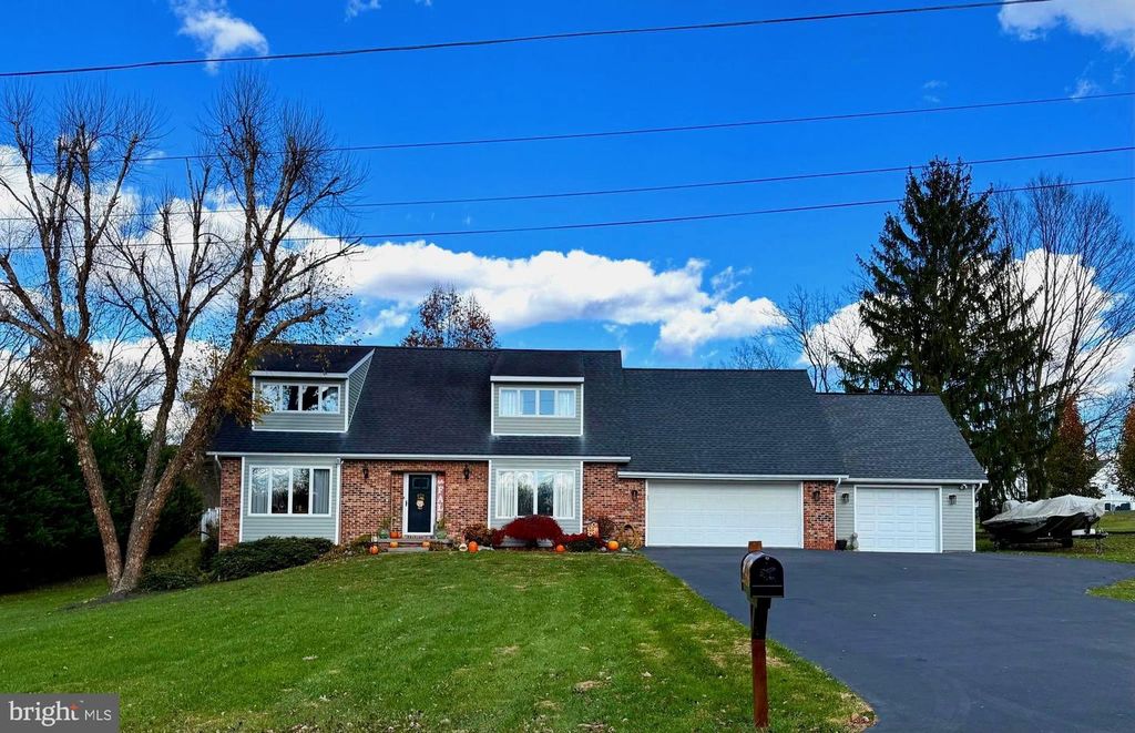 752 PANORAMA DR, Martinsburg, WV 25403