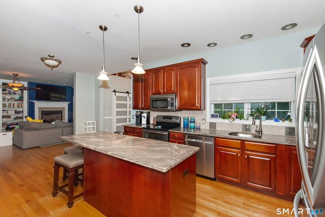 152 New London Road, Groton, CT 06340