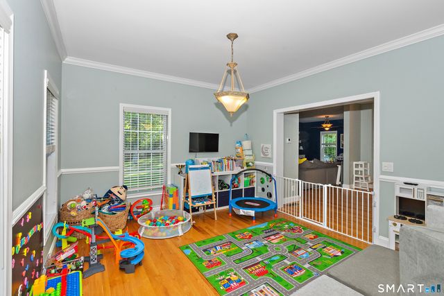 152 New London Road, Groton, CT 06340