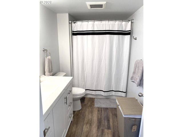 2683 ALDER St, Eugene, OR 97405