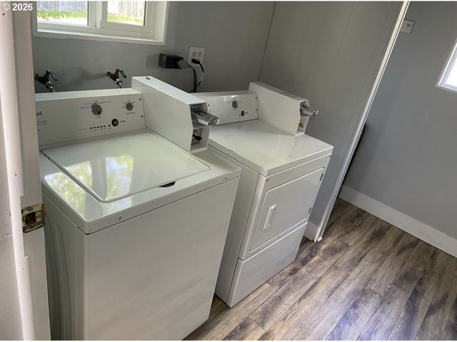 2683 ALDER St, Eugene, OR 97405