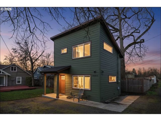 2683 ALDER St, Eugene, OR 97405