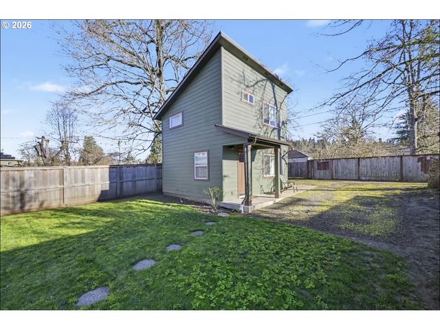 2683 ALDER St, Eugene, OR 97405