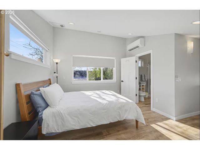 2683 ALDER St, Eugene, OR 97405