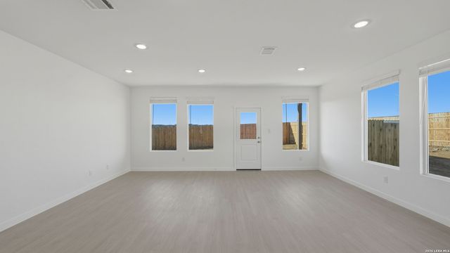 1926 Wood Warbler, New Braunfels, TX 78130