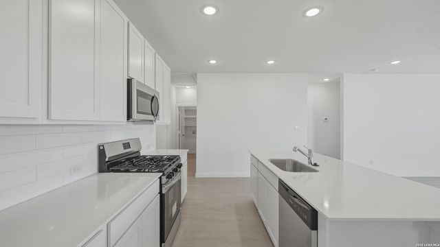 1926 Wood Warbler, New Braunfels, TX 78130