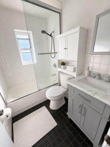 3320 Jordan Street, Flushing, NY 11358