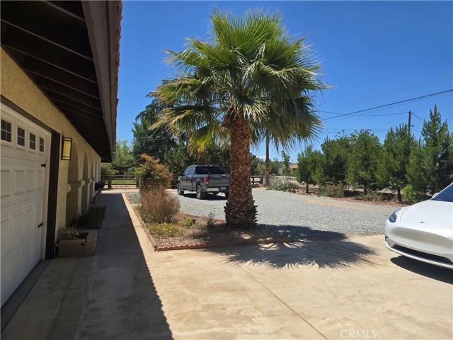 7215 Lyons 2, Hesperia, CA 92345