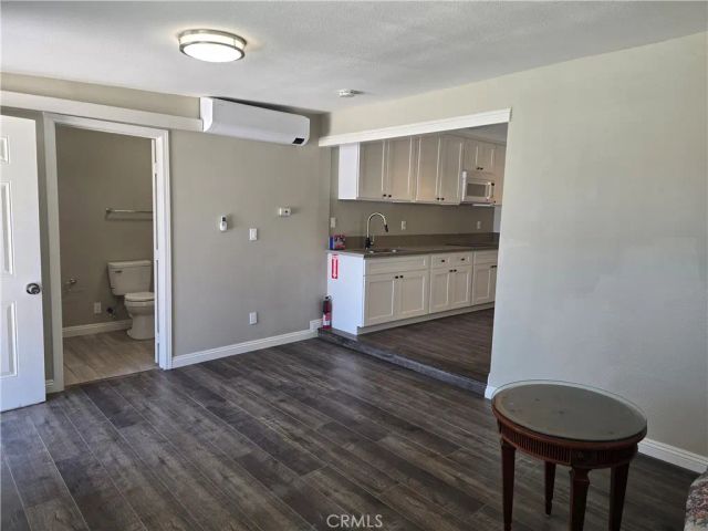 7215 Lyons 2, Hesperia, CA 92345