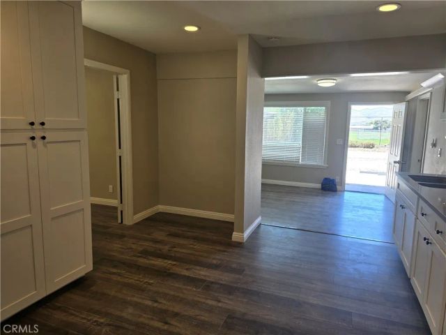 7215 Lyons 2, Hesperia, CA 92345
