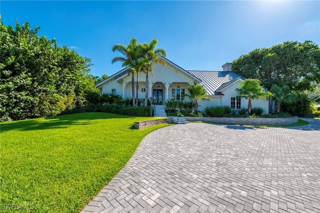 5042 Seahorse AVE, Naples, FL 34103