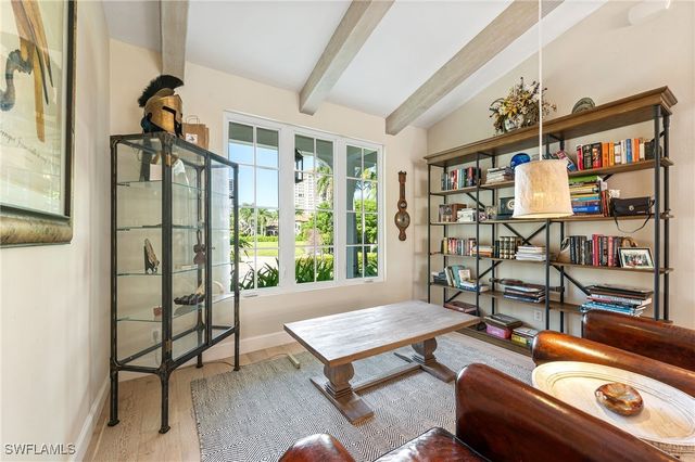 5042 Seahorse AVE, Naples, FL 34103