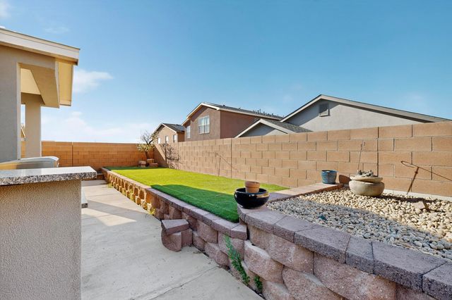 2634 Camino Plata Loop NE, Rio Rancho, NM 87144