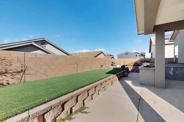 2634 Camino Plata Loop NE, Rio Rancho, NM 87144