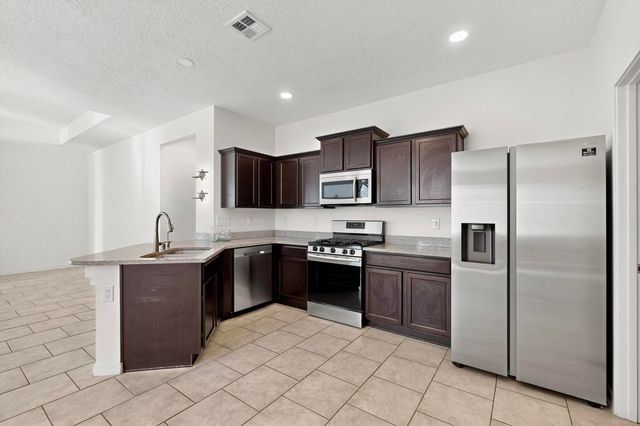 2634 Camino Plata Loop NE, Rio Rancho, NM 87144